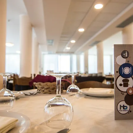 Beverly 3* Римини