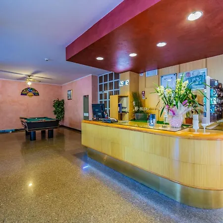 Beverly Римини