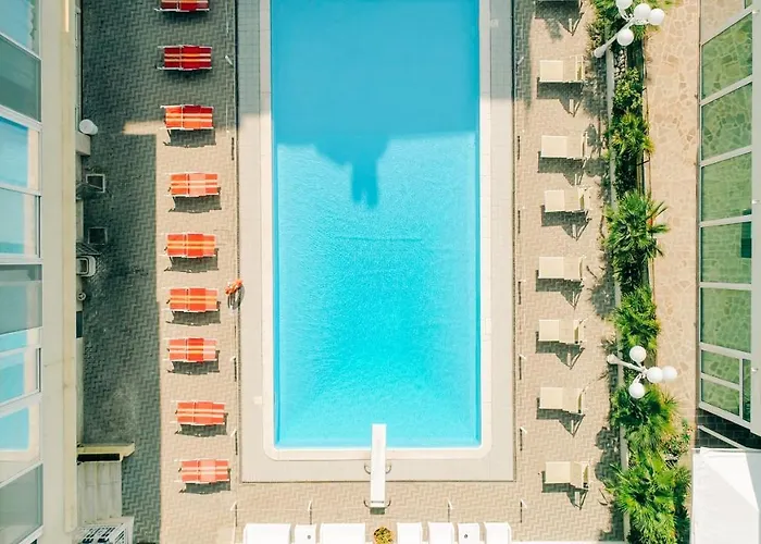 بيفرلي ريميني