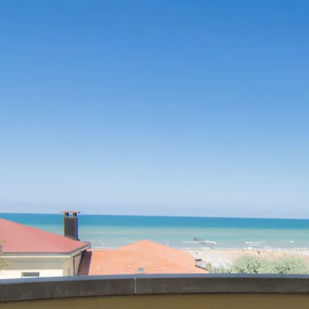 Beverly 3* Rimini